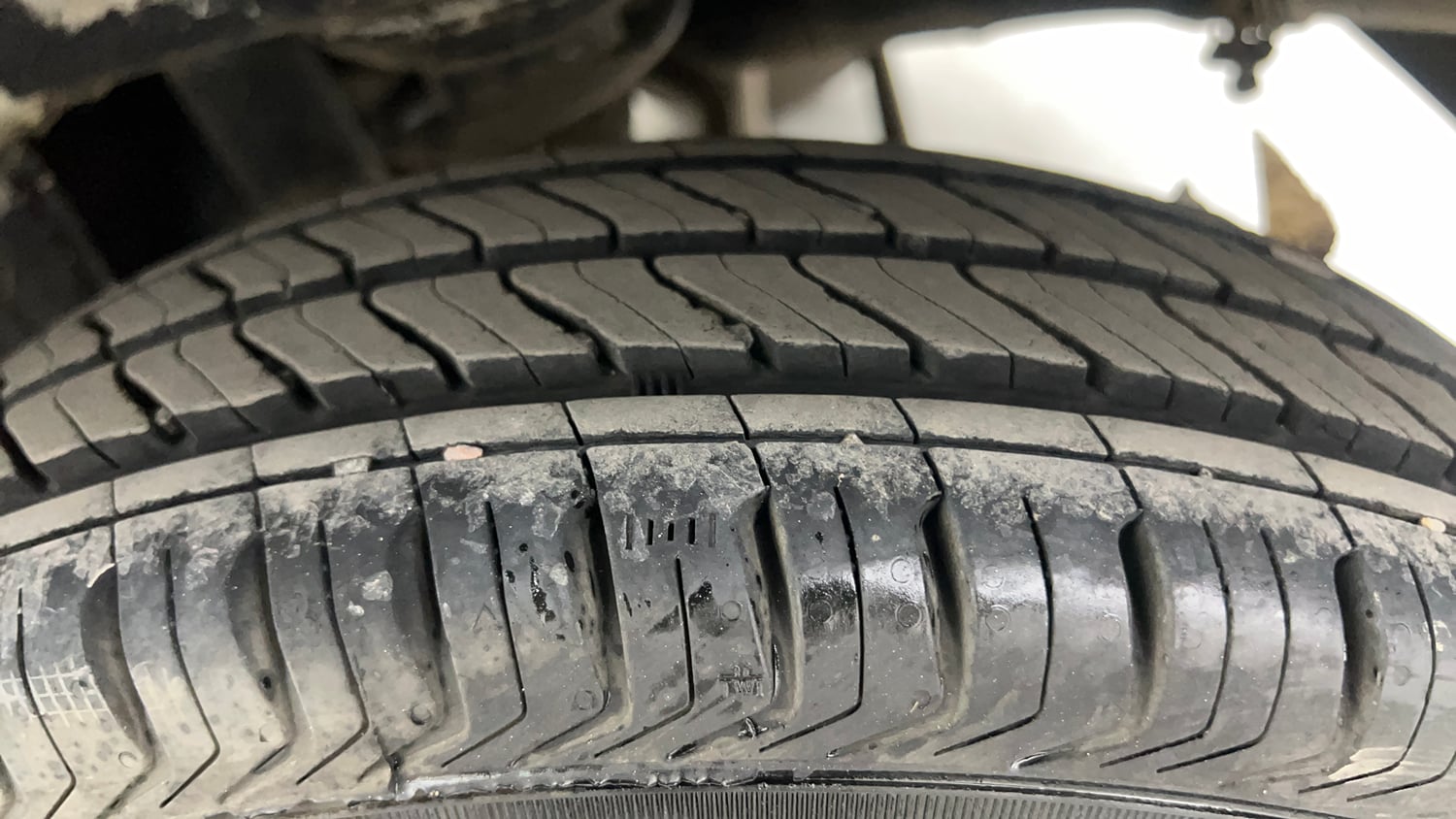 Used 2016 Maruti Suzuki Alto 800 Lxi Petrol Manual tyres LEFT REAR TYRE TREAD VIEW