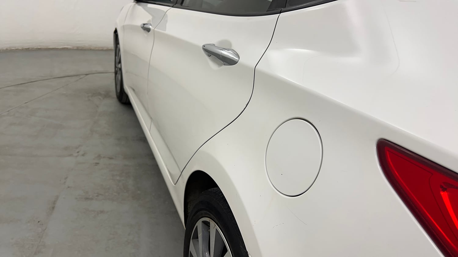 Used 2014 Hyundai Verna Fluidic 1.6 VTVT SX Petrol Manual dents MINOR SCRATCH