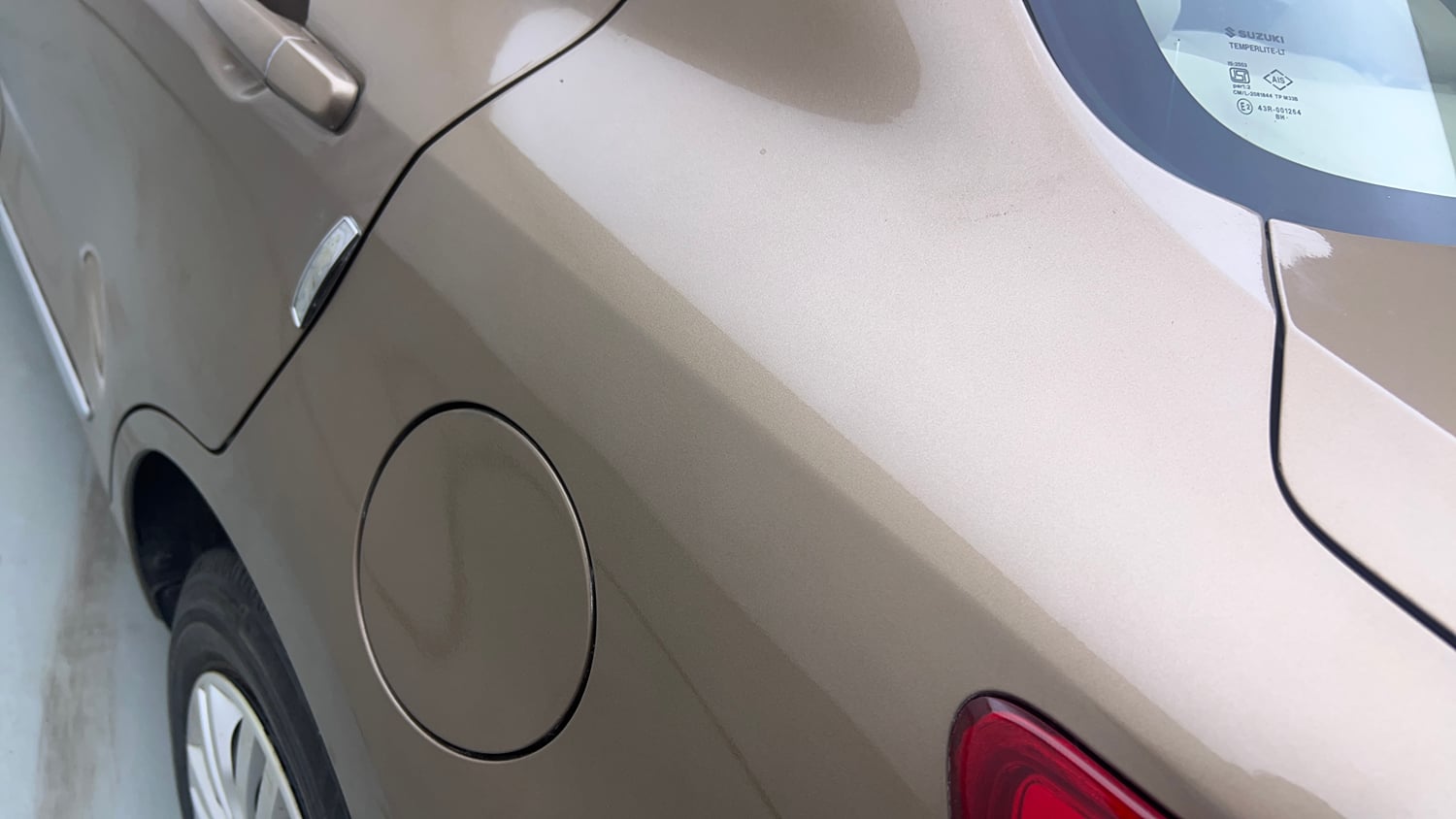 Used 2018 Maruti Suzuki Dzire VXi Petrol Manual dents MINOR DENT