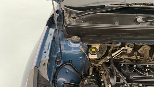 Used 2020 Hyundai Venue S 1.2 Petrol Petrol Manual engine ENGINE RIGHT SIDE HINGE & APRON VIEW