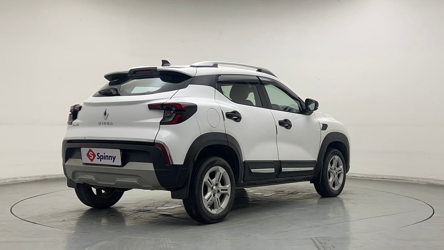 Used 2022 Renault Kiger RXT MT Petrol Manual exterior RIGHT REAR CORNER VIEW