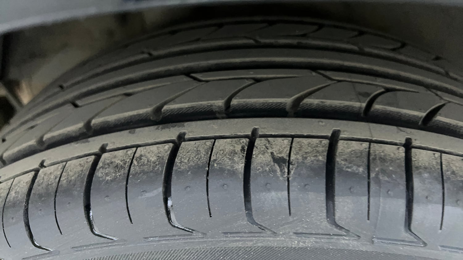 Used 2018 Hyundai Verna SX (O) 1.6 VTVT AT Petrol Automatic tyres RIGHT REAR TYRE TREAD VIEW