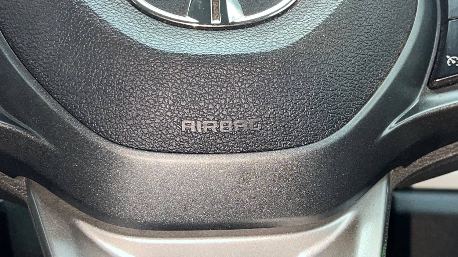 Used 2023 Tata Punch Accomplished Dazzle Pack AMT Petrol Automatic top_features Airbags
