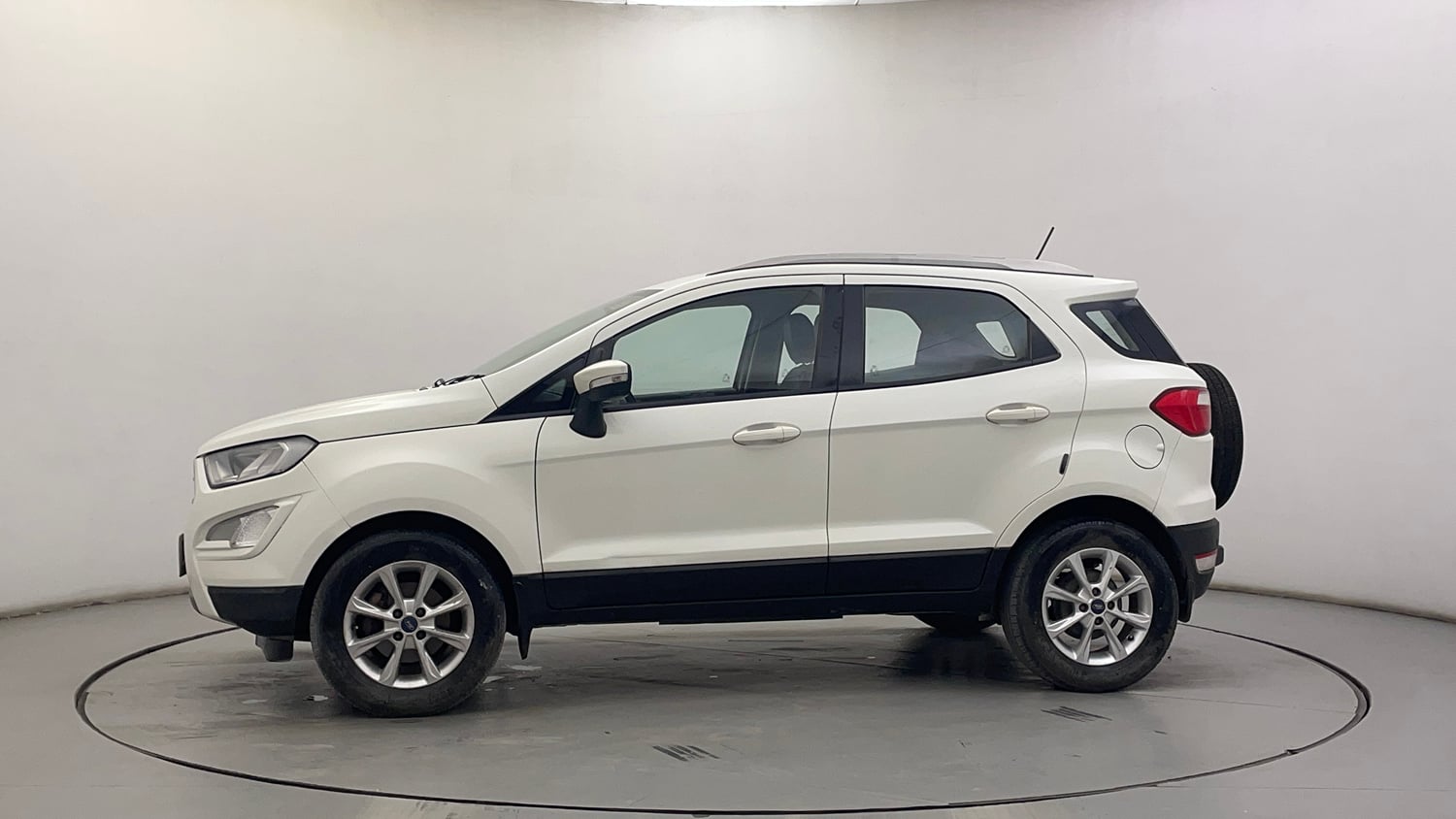 Used 2019 Ford EcoSport Titanium 1.5L TDCi Diesel Manual exterior LEFT SIDE VIEW