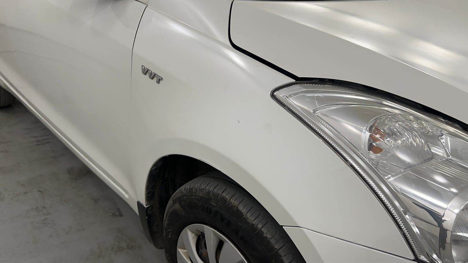 Used 2017 Maruti Suzuki Swift VXi Petrol Manual dents MINOR SCRATCH