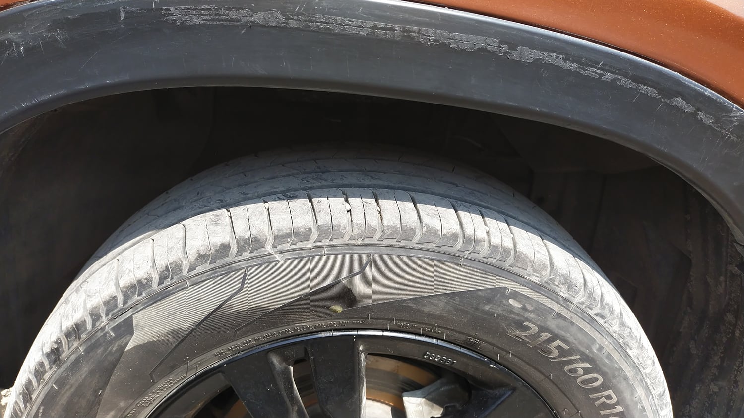 Used 2019 maruti-suzuki Vitara Brezza ZDi Plus Dual Tone AGS Diesel Automatic tyres RIGHT FRONT TYRE TREAD VIEW
