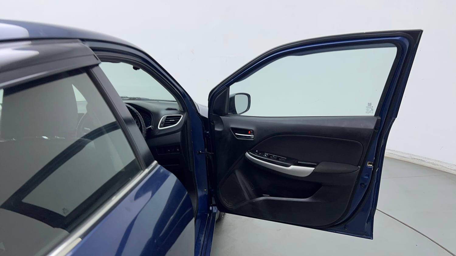 Used 2018 Maruti Suzuki Baleno Delta 1.2 Petrol Manual interior RIGHT FRONT DOOR OPEN VIEW