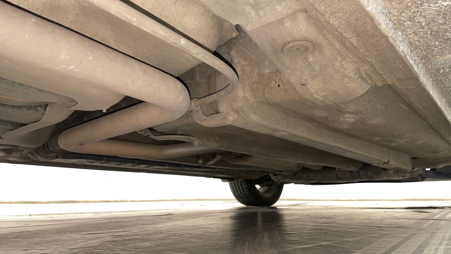 Used 2019 Hyundai Verna SX 1.6 VTVT Petrol Manual extra REAR RIGHT UNDERBODY VIEW