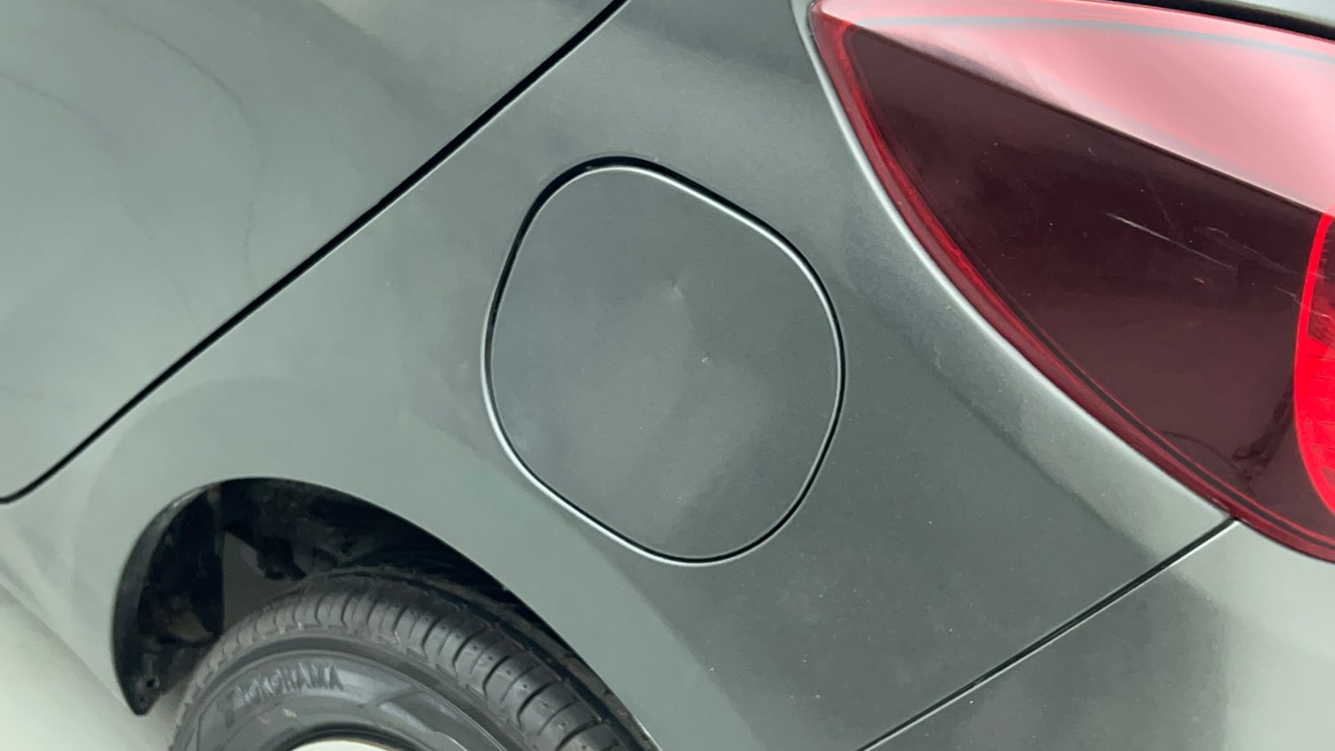 Used 2020 Tata Tiago XT Petrol Manual dents MINOR DENT