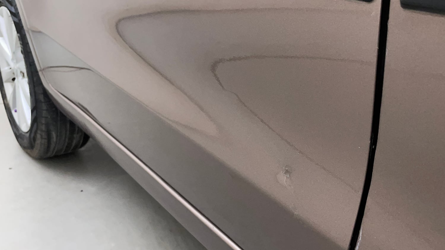 Used 2015 Maruti Suzuki Ertiga ZXi Petrol Manual dents MINOR SCRATCH