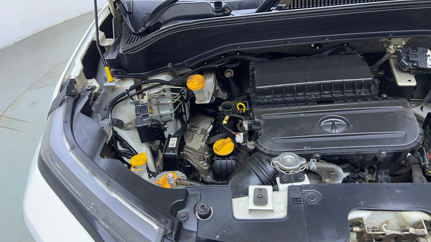 Used 2022 Tata Punch Adventure MT Petrol Manual engine ENGINE RIGHT SIDE VIEW