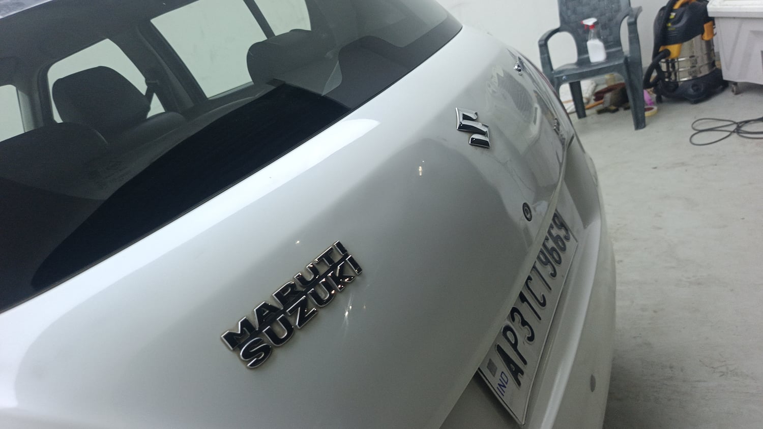 Used 2015 Maruti Suzuki Swift VDi Diesel Manual dents MINOR SCRATCH