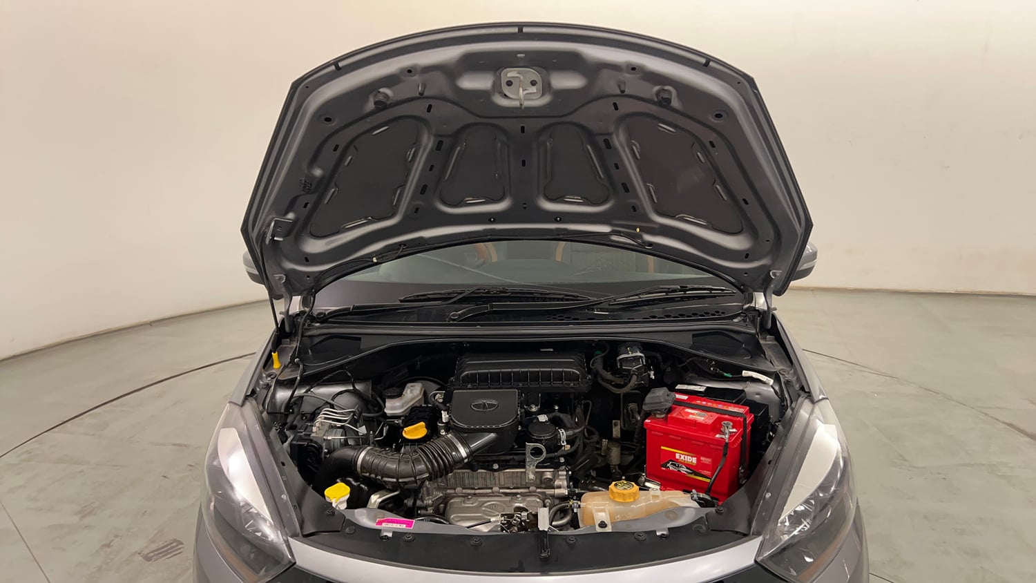 Used 2019 Tata Tiago Revotron XZ Plus Dual Tone Petrol Manual engine ENGINE & BONNET OPEN FRONT VIEW