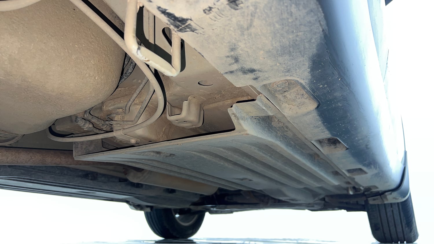 Used 2021 Maruti Suzuki Vitara Brezza ZXi AT SHVS Petrol Automatic extra REAR RIGHT UNDERBODY VIEW