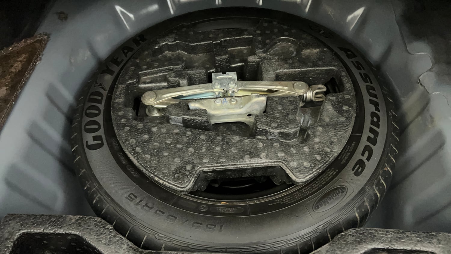 Used 2020 Maruti Suzuki Ciaz Alpha 1.5 AT Petrol Automatic tyres SPARE TYRE VIEW