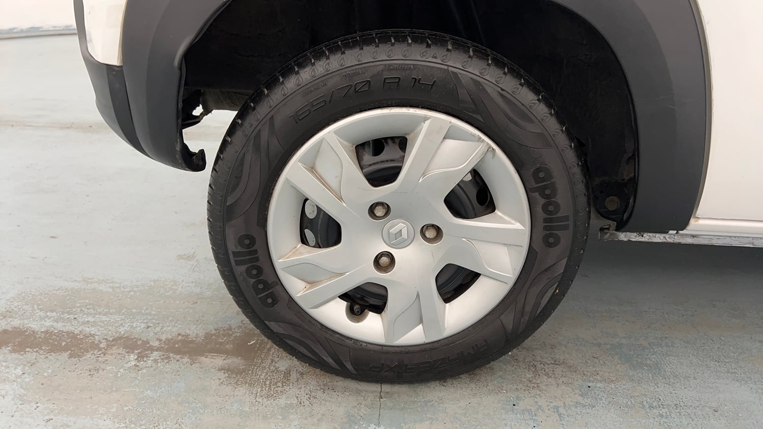 Used 2021 Renault Kwid RXT Petrol Manual tyres RIGHT REAR TYRE RIM VIEW