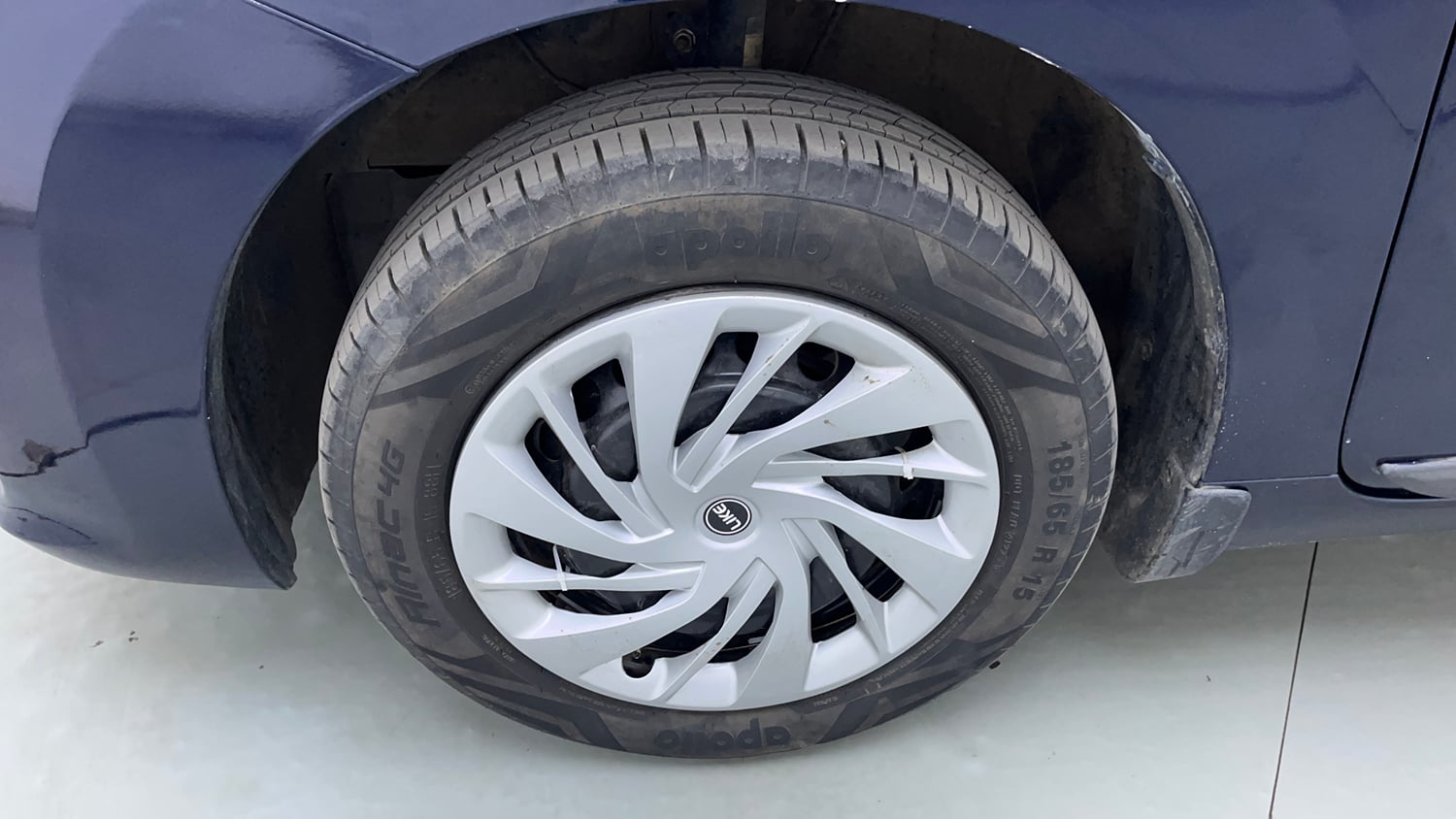 Used 2022 Maruti Suzuki Baleno Delta MT Petrol Manual tyres LEFT FRONT TYRE RIM VIEW