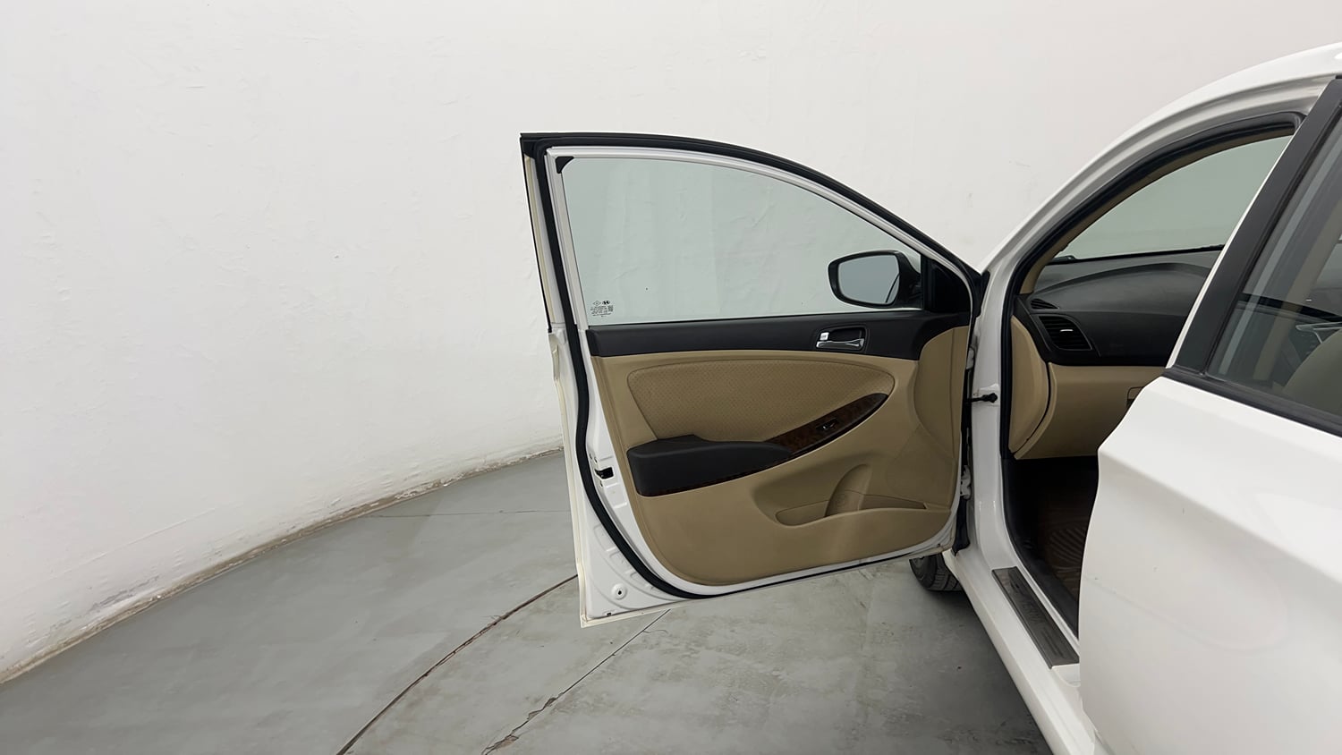 Used 2014 Hyundai Verna Fluidic 1.6 VTVT SX Petrol Manual interior LEFT FRONT DOOR OPEN VIEW