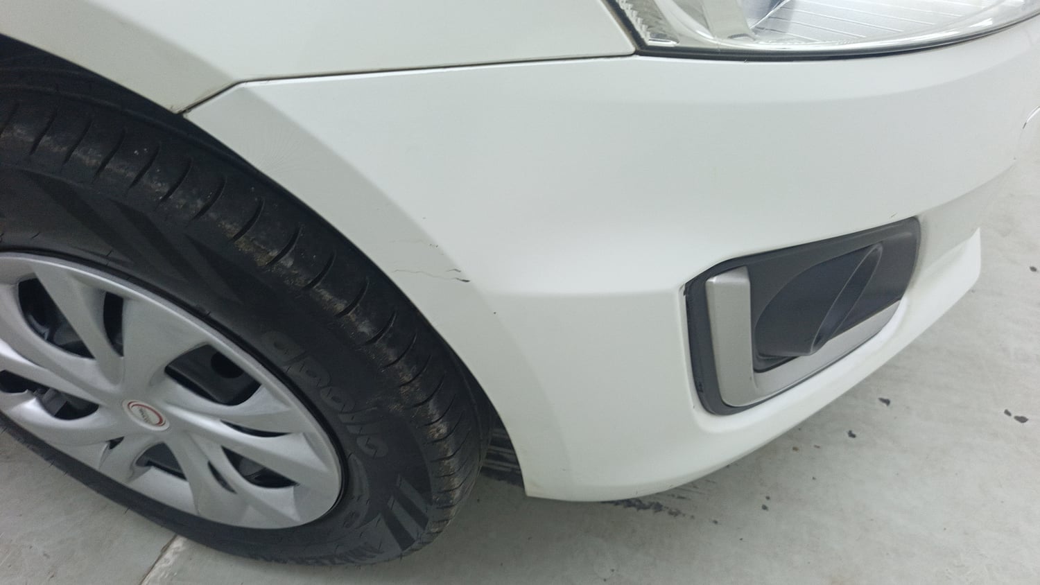 Used 2015 Maruti Suzuki Swift VDi Diesel Manual dents MINOR SCRATCH