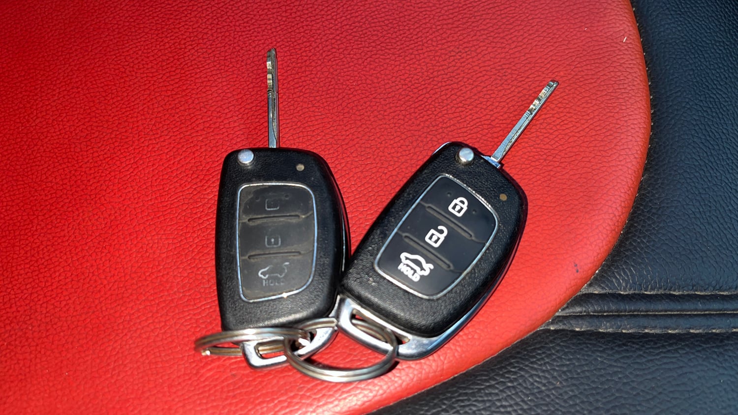 Used 2015 Hyundai Xcent S 1.1 CRDi Diesel Manual extra CAR KEY VIEW