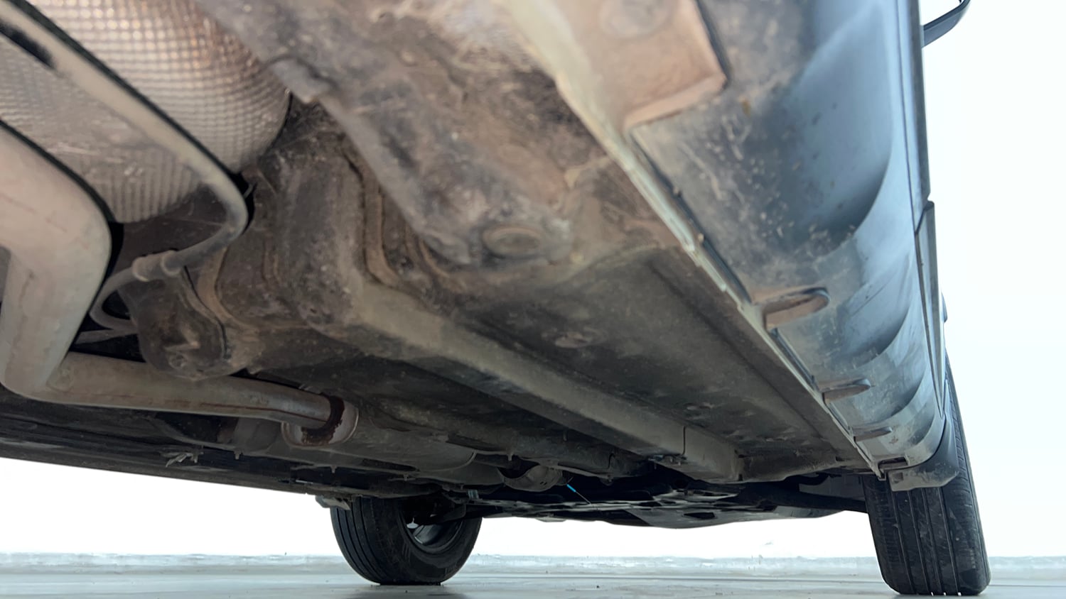 Used 2021 Hyundai Venue SX Plus 1.0 Turbo DCT Petrol Automatic extra REAR RIGHT UNDERBODY VIEW