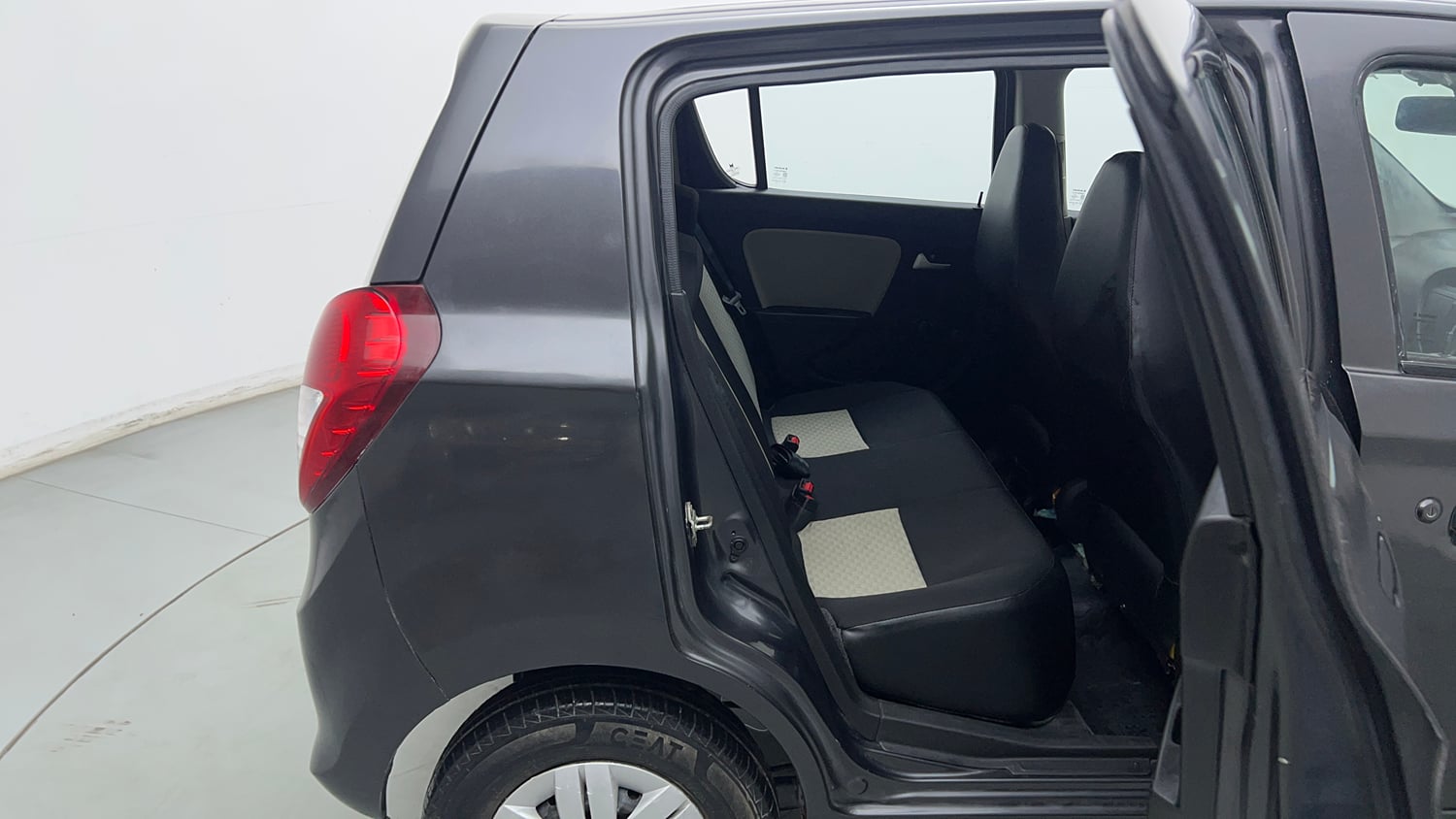 Used 2020 Maruti Suzuki Alto 800 LXi Petrol Manual interior RIGHT SIDE REAR DOOR CABIN VIEW