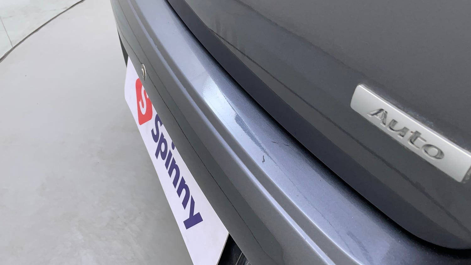 Used 2013 Hyundai i10 Sportz 1.2 AT Kappa2 Petrol Automatic dents MINOR SCRATCH