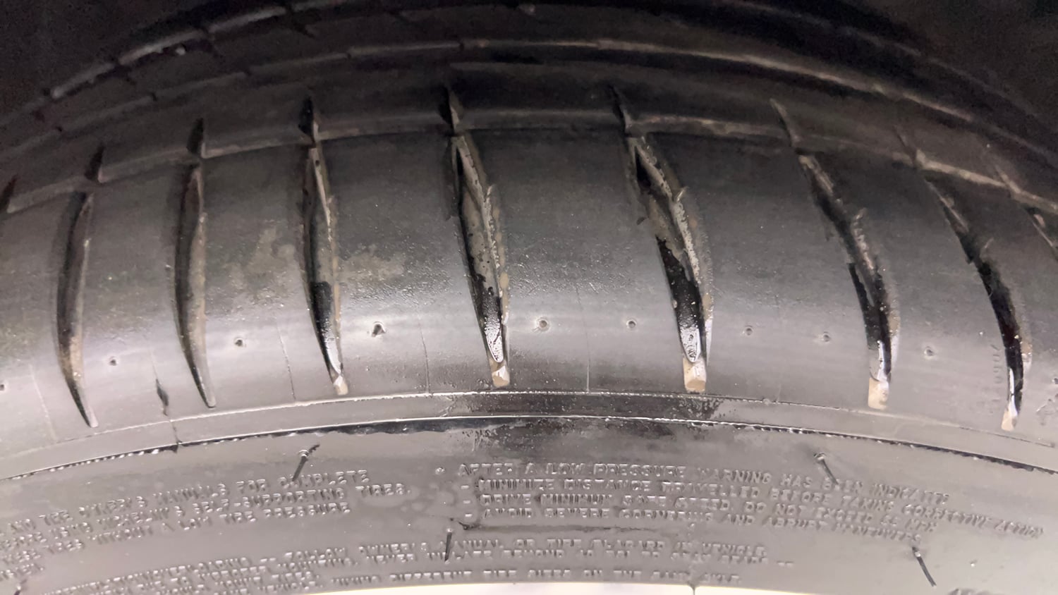 Used 2025 BMW 3 Series Gran Limousine 330Li M Sport Petrol Automatic tyres RIGHT FRONT TYRE TREAD VIEW