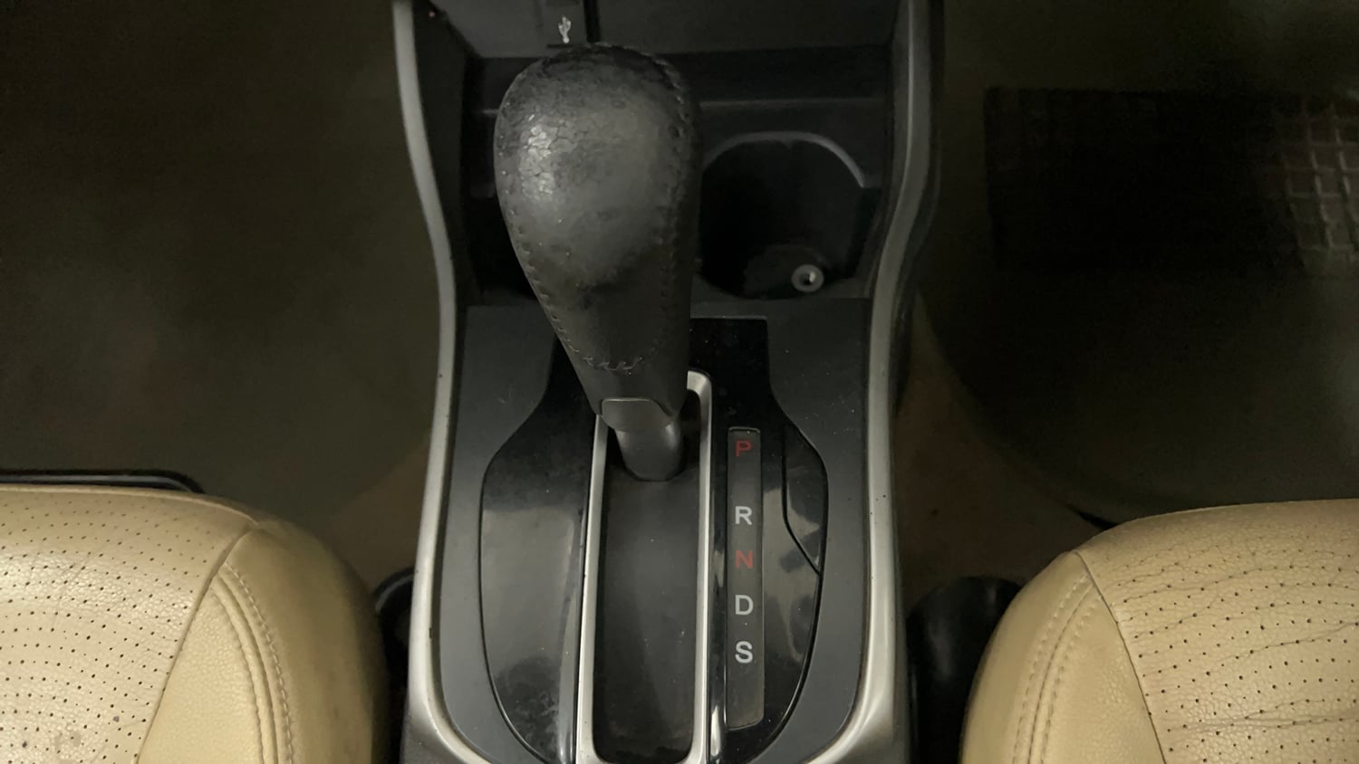 Used 2018 Honda City VX CVT Petrol Petrol Automatic interior GEAR  KNOB VIEW