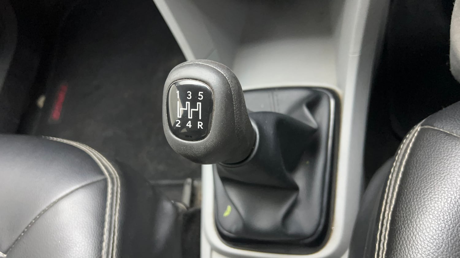 Used 2020 Tata Tiago XT Petrol Manual interior GEAR  KNOB VIEW