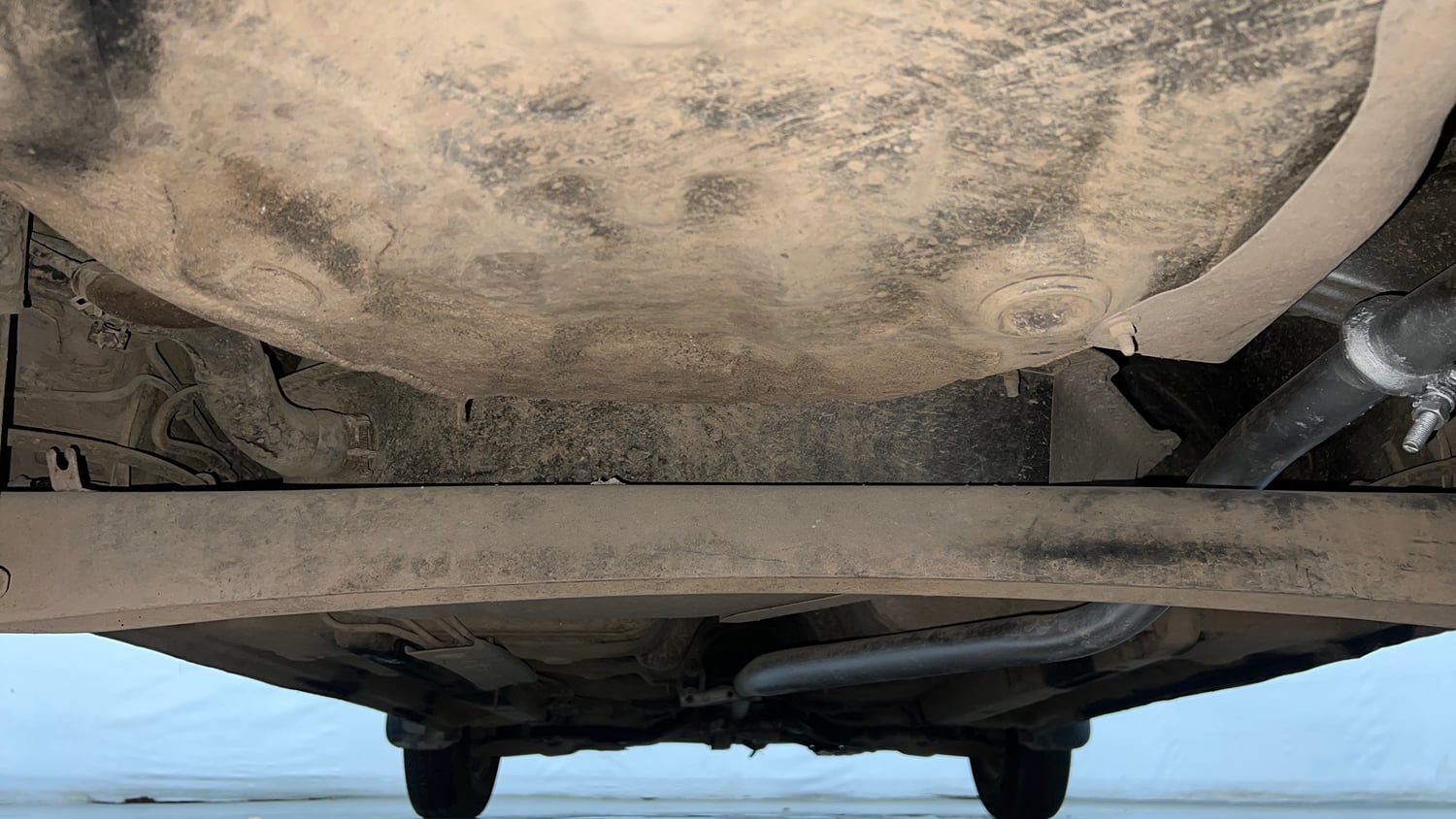 Used 2014 Hyundai i10 Magna 1.1 iRDE2 Petrol Manual extra REAR UNDERBODY VIEW (TAKEN FROM REAR)