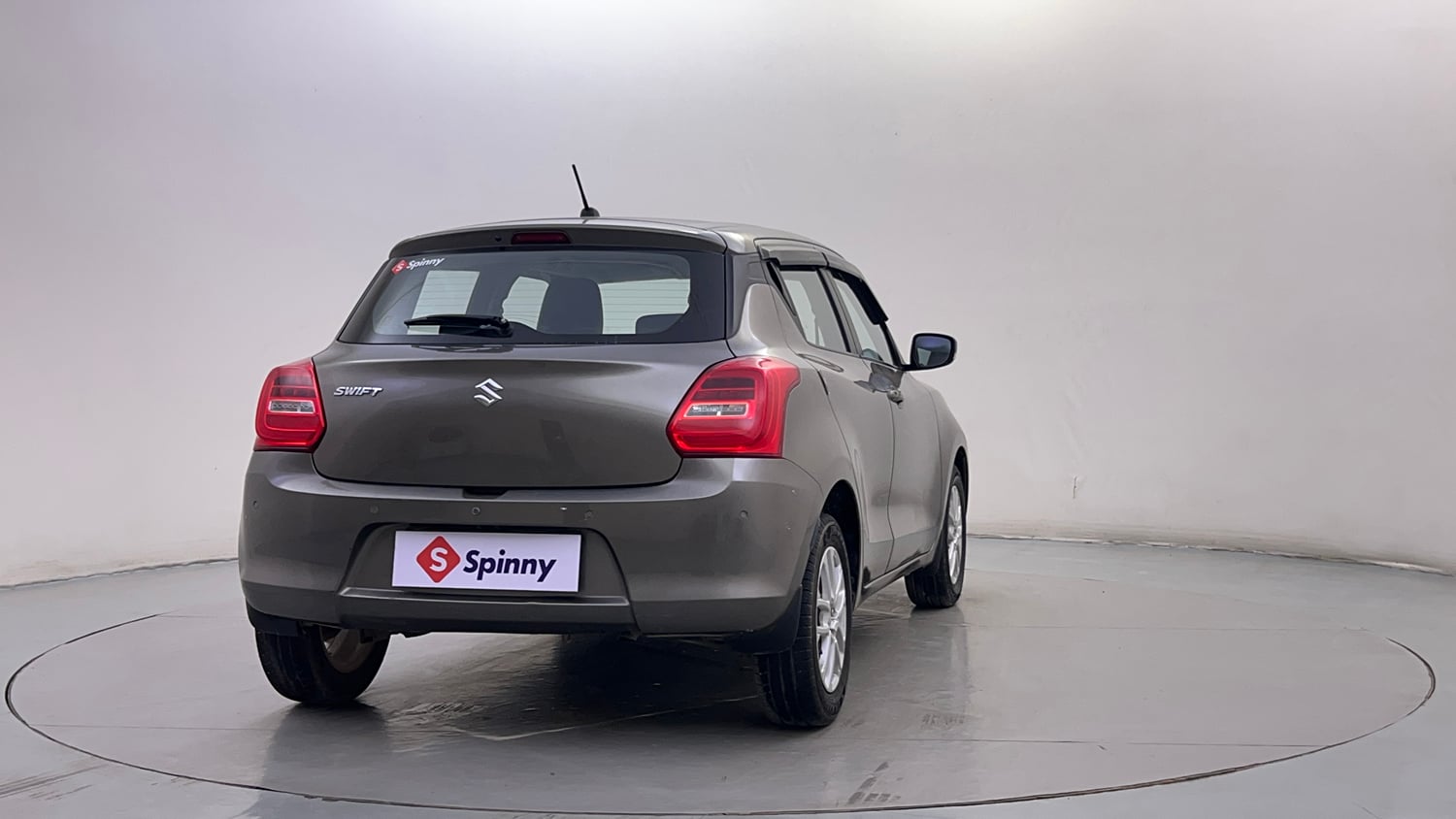 Used 2018 Maruti Suzuki Swift ZXi AMT Petrol Automatic exterior RIGHT REAR CORNER VIEW