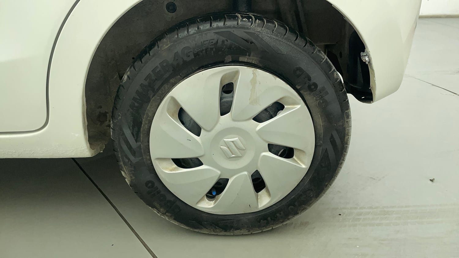 Used 2017 Maruti Suzuki Celerio VXi Petrol Manual tyres LEFT REAR TYRE RIM VIEW