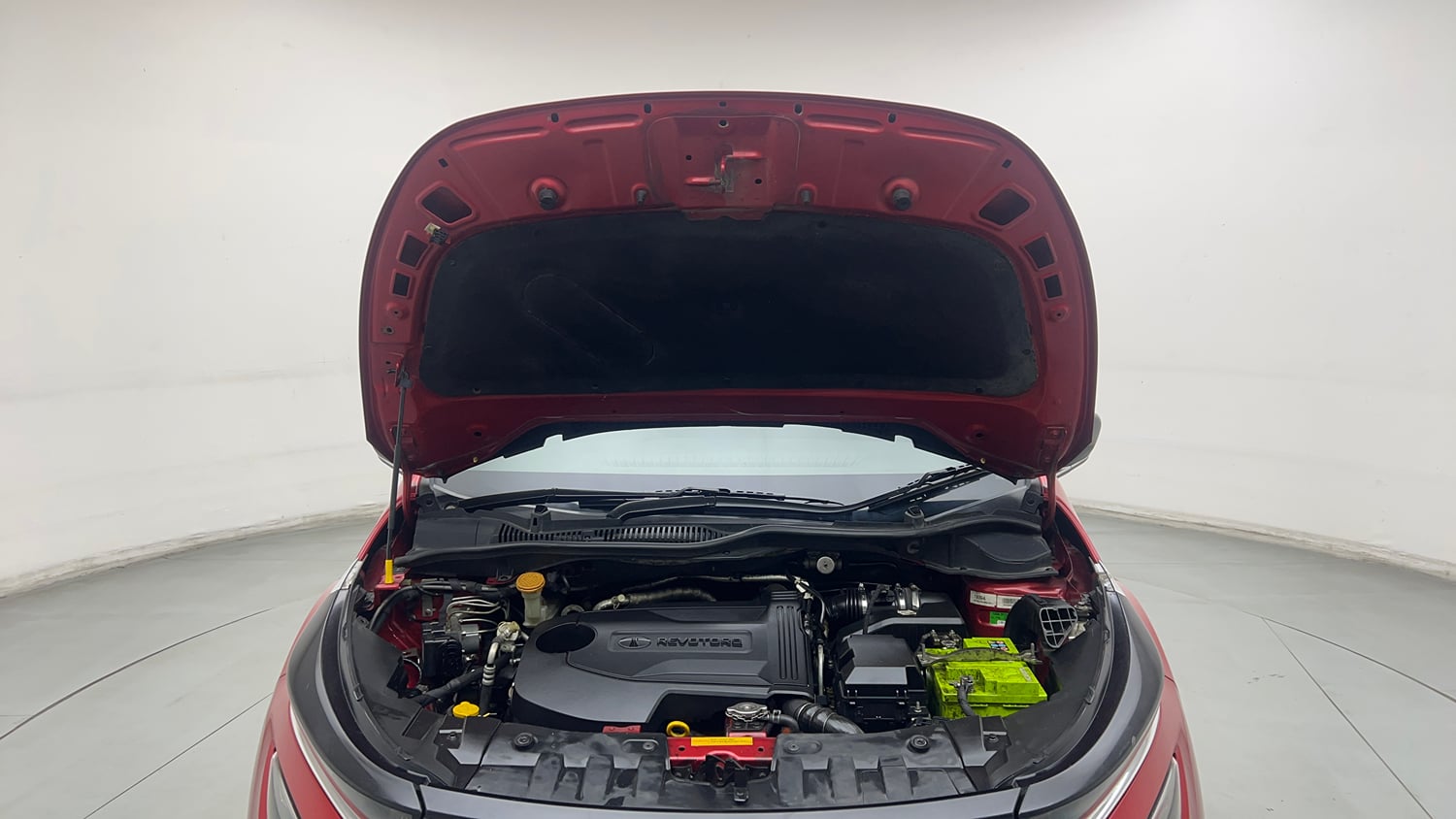Used 2021 Tata Altroz XZ Diesel Diesel Manual engine ENGINE & BONNET OPEN FRONT VIEW