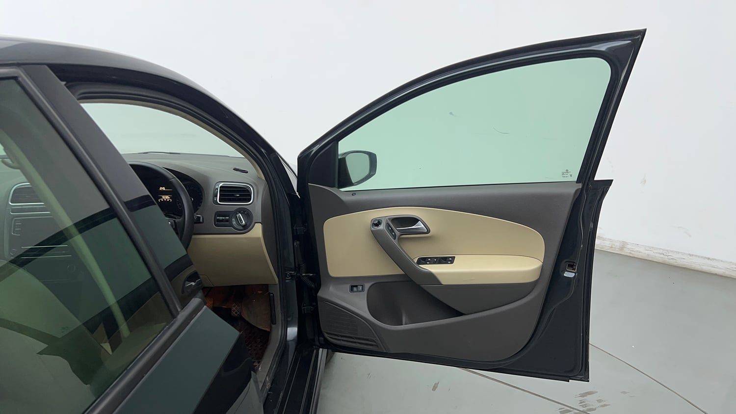 Used 2021 Volkswagen Vento Highline 1.0L TSI Automatic Petrol Automatic interior RIGHT FRONT DOOR OPEN VIEW