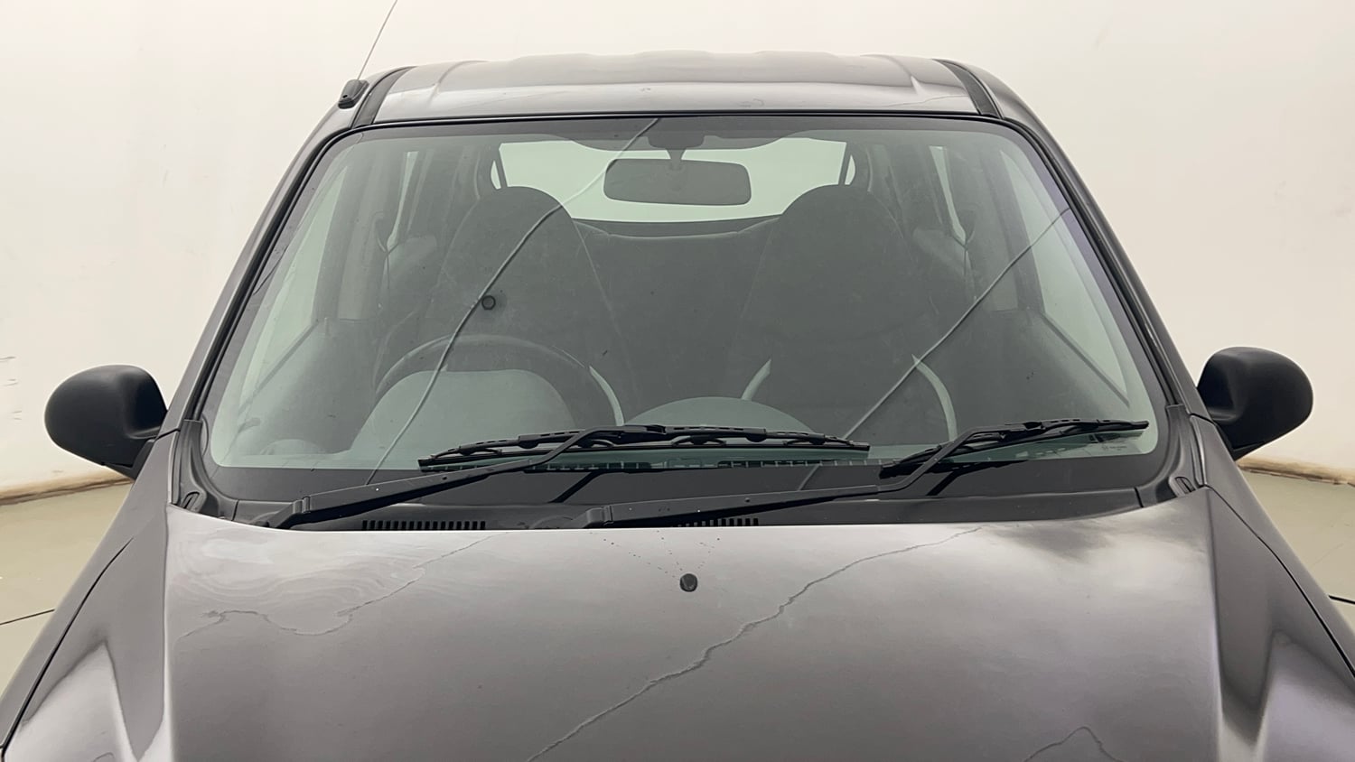 Used 2014 Maruti Suzuki Alto 800 Vxi Petrol Manual exterior FRONT WINDSHIELD VIEW