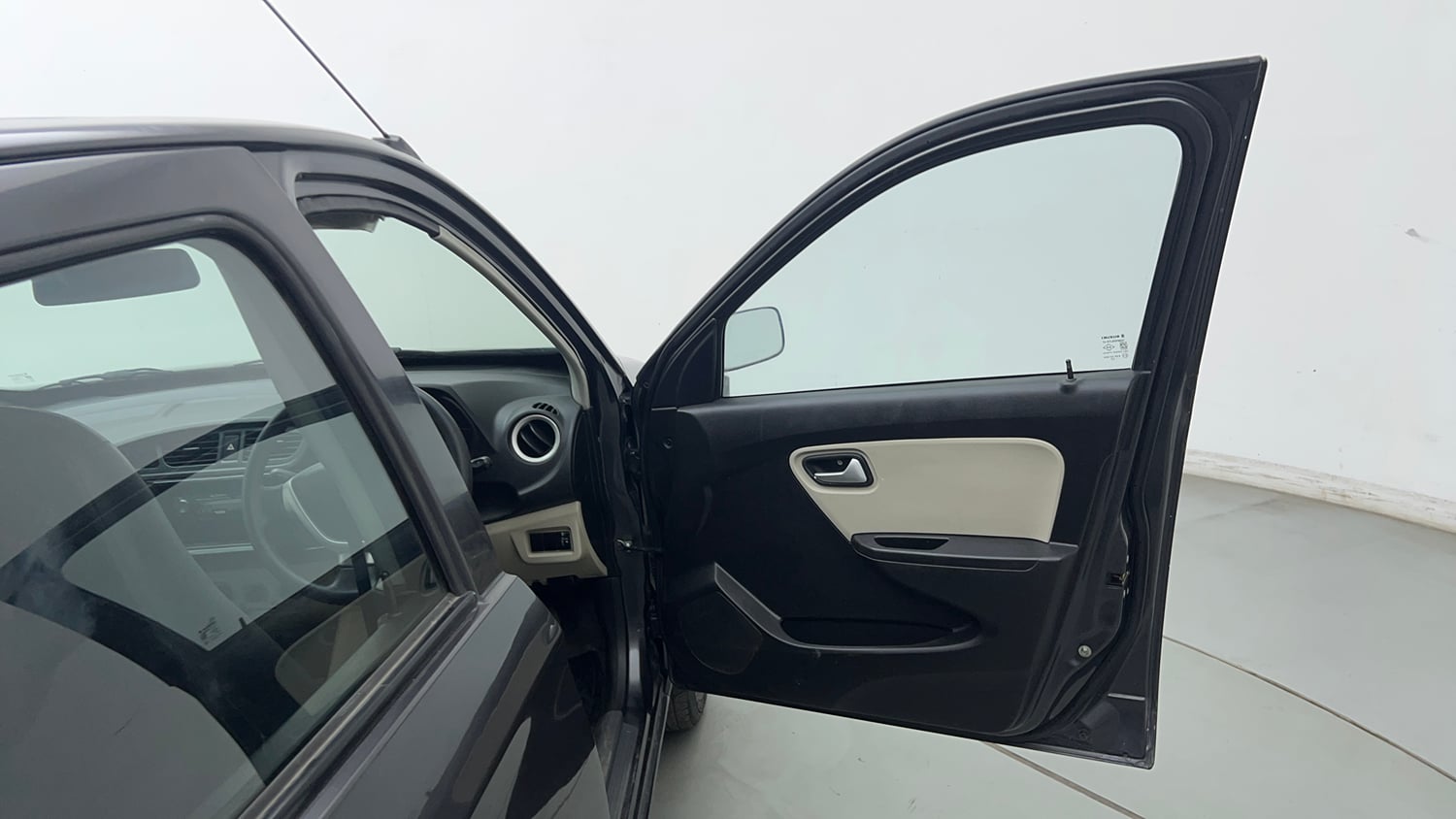 Used 2020 Maruti Suzuki Alto 800 LXi Petrol Manual interior RIGHT FRONT DOOR OPEN VIEW