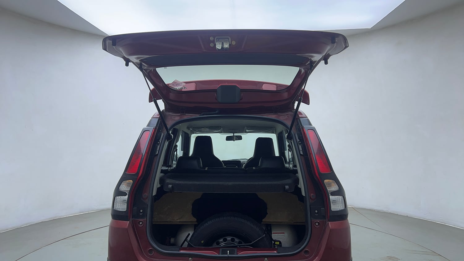 Used 2023 Maruti Suzuki Wagon R VXI 1.0 CNG Cng Manual interior DICKY DOOR OPEN VIEW