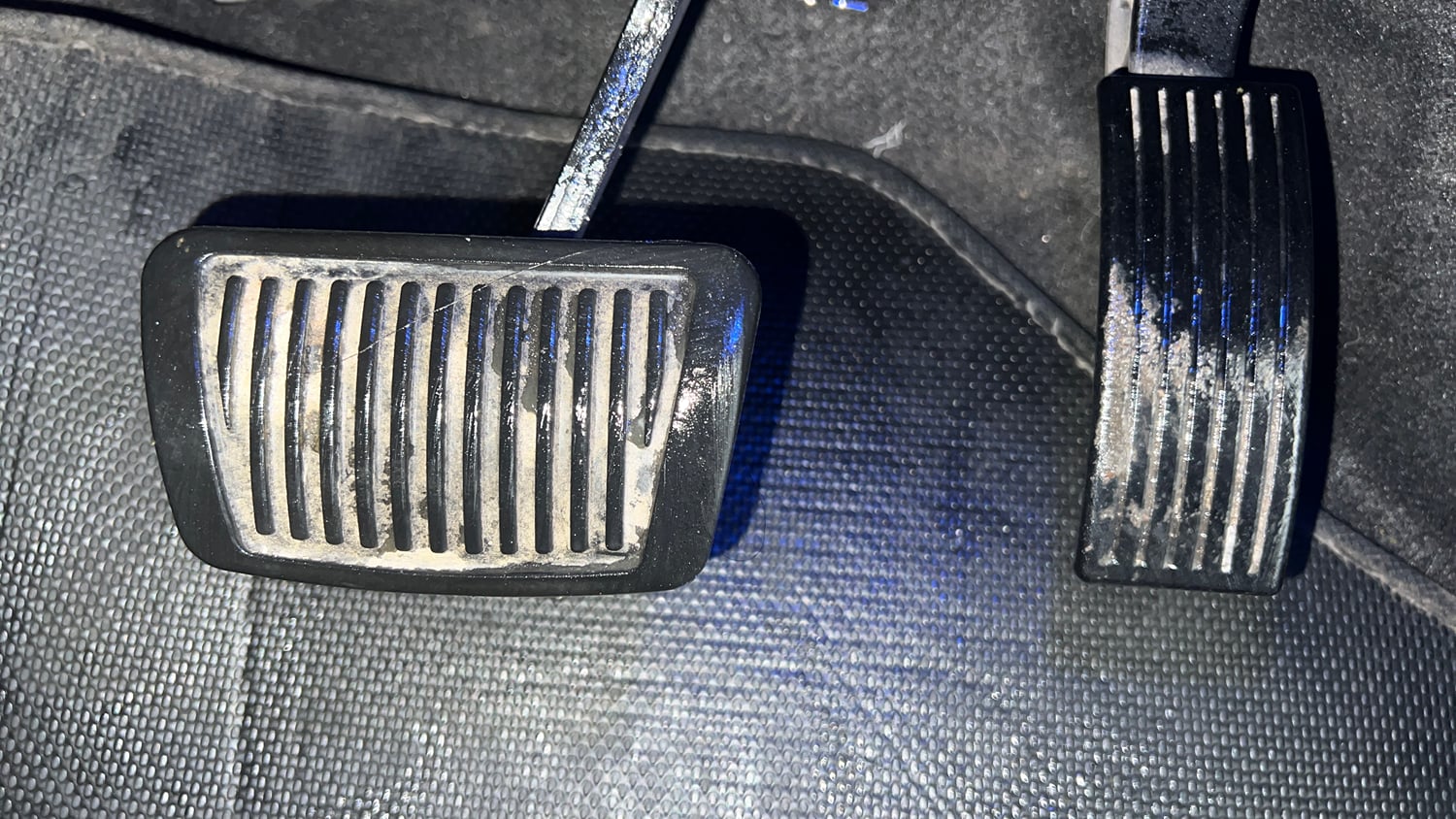 Used 2023 Hyundai i20 Asta (O) 1.2 IVT Petrol Automatic interior PEDALS VIEW