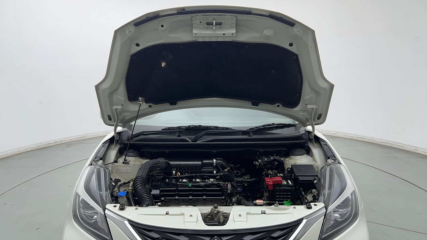 Used 2021 Maruti Suzuki Baleno Delta Petrol Manual engine ENGINE & BONNET OPEN FRONT VIEW