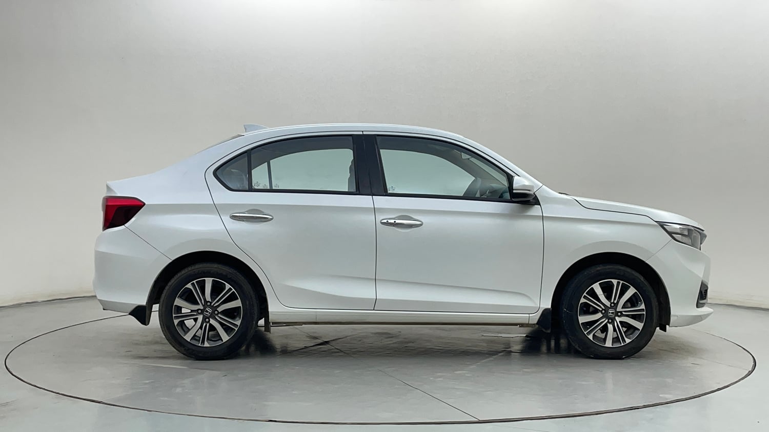 Used 2022 Honda Amaze VX MT 1.2 Petrol Petrol Manual exterior RIGHT SIDE VIEW