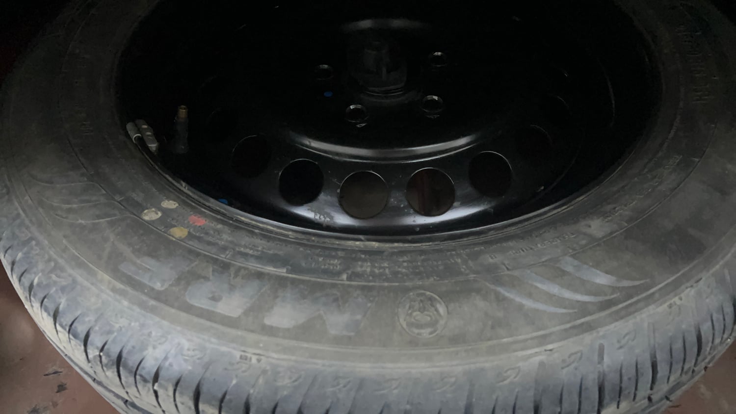 Used 2023 Maruti Suzuki Brezza Zxi Plus Dual Tone Petrol Manual tyres SPARE TYRE VIEW