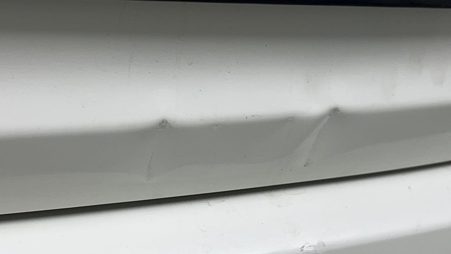 Used 2021 Maruti Suzuki Vitara Brezza ZXi AT SHVS Petrol Automatic dents MINOR DENT