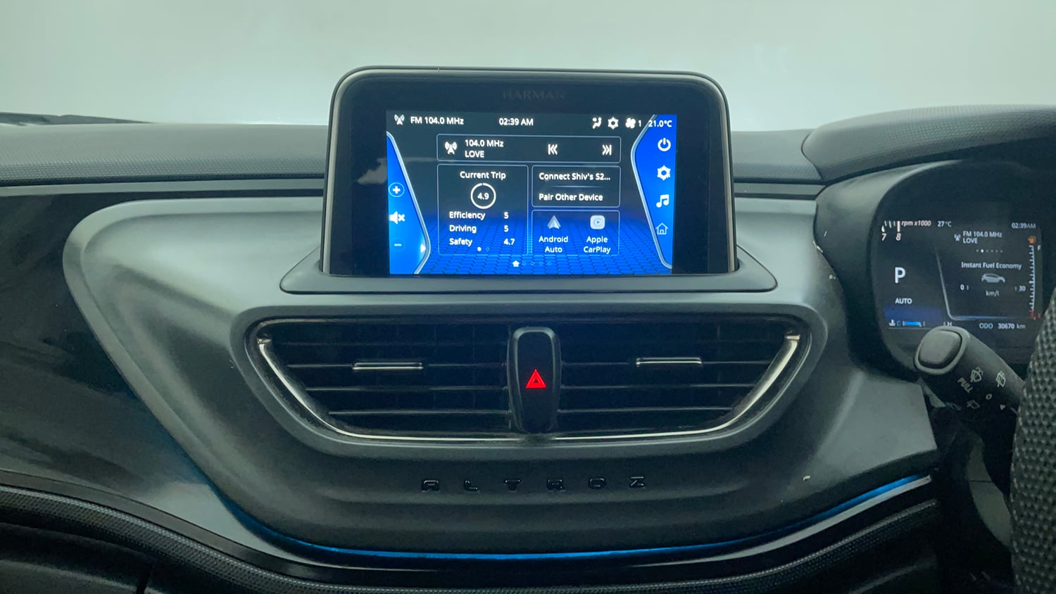 Used 2024 Tata Altroz XZA Plus (S) Dark Edition Petrol Automatic interior MUSIC SYSTEM & AC CONTROL VIEW