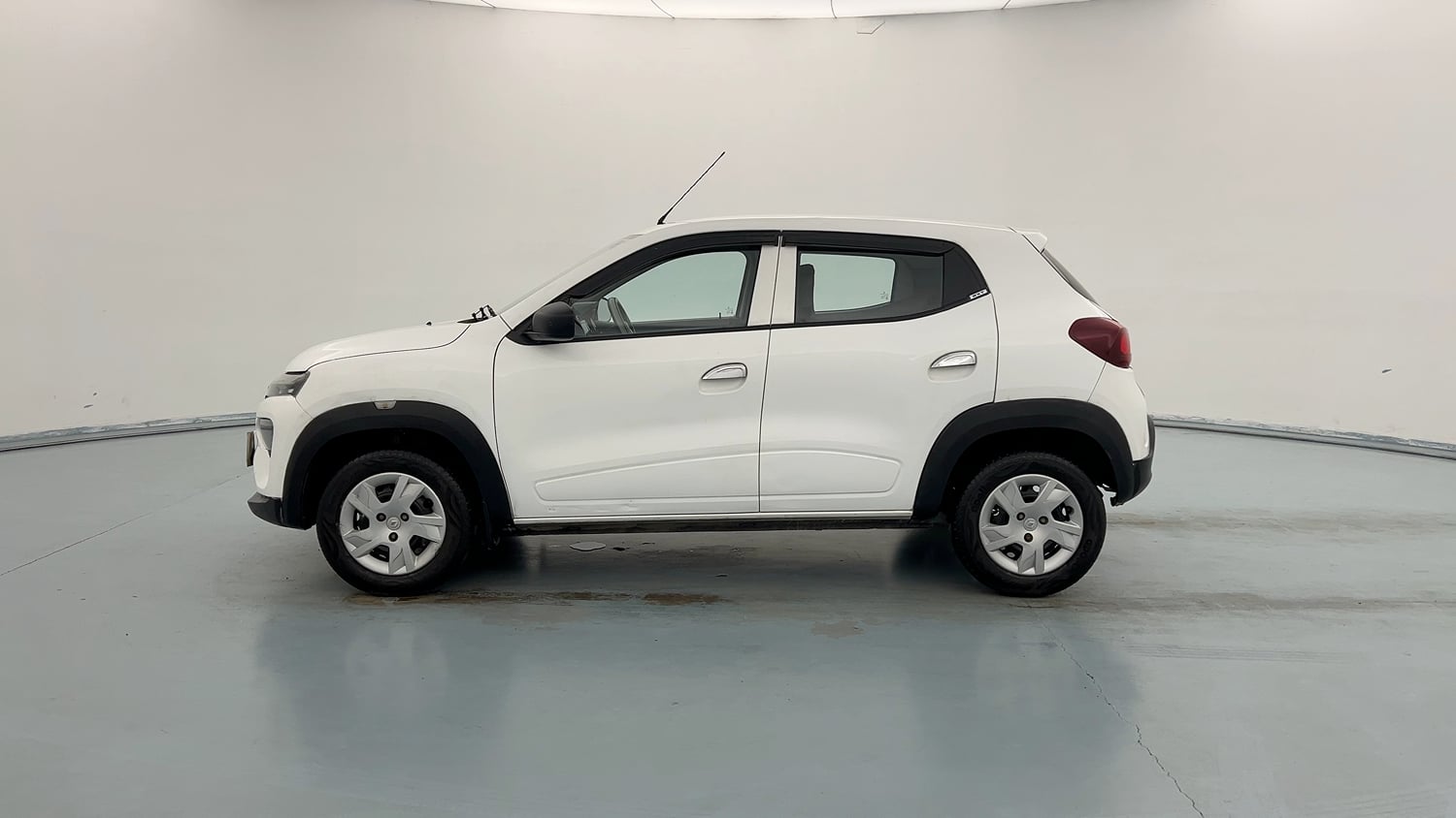 Used 2021 Renault Kwid RXT Petrol Manual exterior LEFT SIDE VIEW