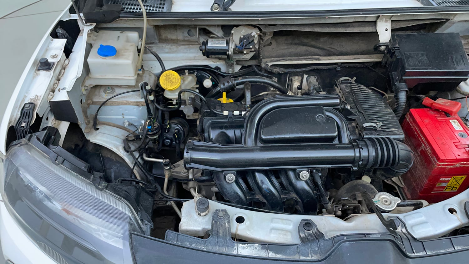 Used 2022 Renault Kwid RXT 1.0 AMT (O) Petrol Automatic engine ENGINE RIGHT SIDE VIEW