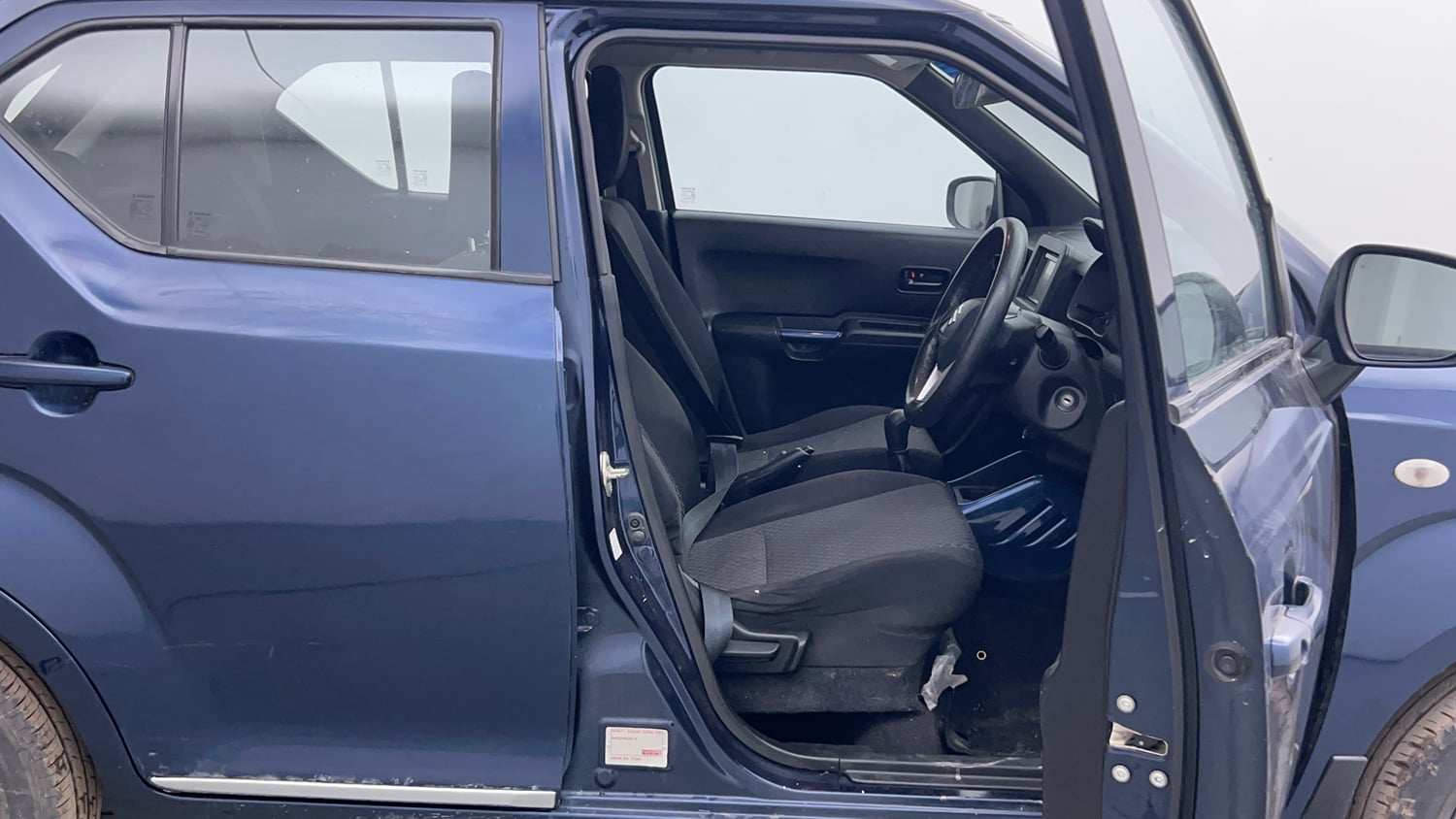 Used 2022 Maruti Suzuki Ignis Sigma 1.2 MT Petrol Manual interior RIGHT SIDE FRONT DOOR CABIN VIEW
