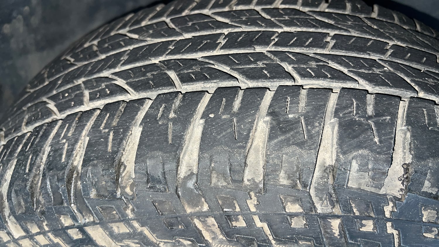 Used 2021 Tata Harrier XZ Diesel Manual tyres RIGHT FRONT TYRE TREAD VIEW