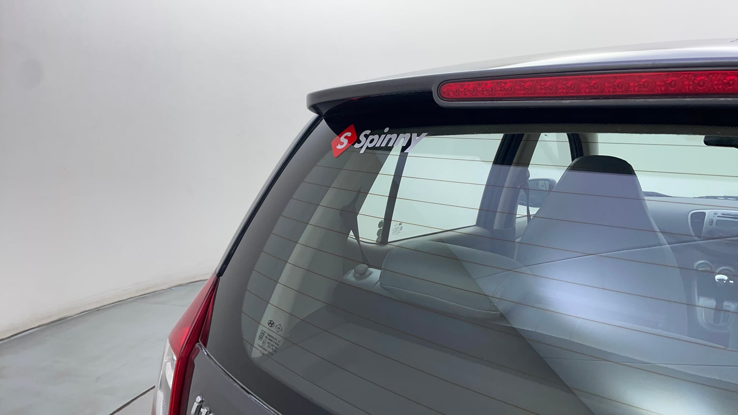 Used 2013 Hyundai i10 Sportz 1.2 AT Kappa2 Petrol Automatic top_features Rear defogger
