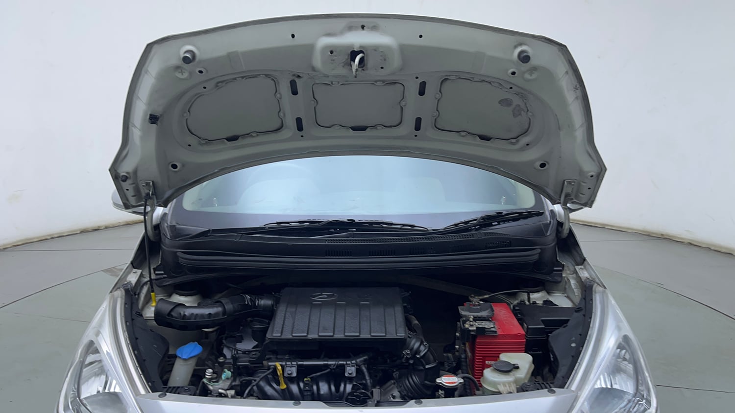 Used 2016 Hyundai Grand i10 Sportz 1.2 Kappa VTVT Petrol Manual engine ENGINE & BONNET OPEN FRONT VIEW